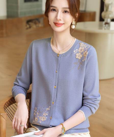중년 엄마 패션 라운드 넥 니트 오픈 가디건 2026 가을 겨울 새로운 외국 가스 루즈핏 빅 사이즈 연령 감소 스웨터 코트