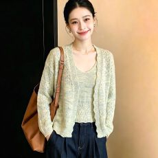 批发高级感吊带背心针织开衫两件套秋冬新款复古<b class='q'>镂空</b>减龄毛衣外套上衣