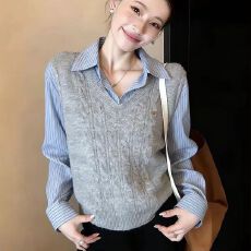 批发韩系时尚v领加厚宽松针织马甲背心秋冬叠穿毛衣马夹保暖<b class='q'>百搭</b>上衣