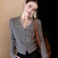 韩版蕾丝拼接V领灰色针织开衫女春秋内搭简约百搭小上衣打底衫潮