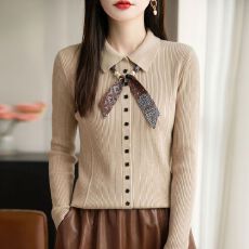 批发高档<b class='q'>桑蚕丝</b>t恤女新款翻领丝巾秋季大码针织开衫外套洋气<b class='q'>上衣</b>毛衣