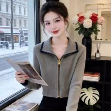 批发巨好看的翻领<b class='q'>短款</b><b class='q'>毛衣</b>外套女新款时尚百搭修身显瘦百搭针织上衣女
