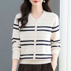批发秋季<b class='q'>妈妈装</b>外穿撞色条纹V领毛衣女假开衫休闲时尚减龄针织衫上衣