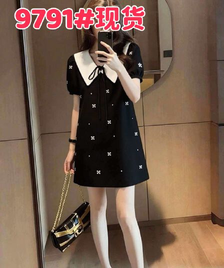 2026 봄 새로운 천 금빛 바람 폴로 칼라 무거운 작업 비즈 박기 드레스 루즈핏 연령 감소 검정색 작은 대중 다용도 여성 의류