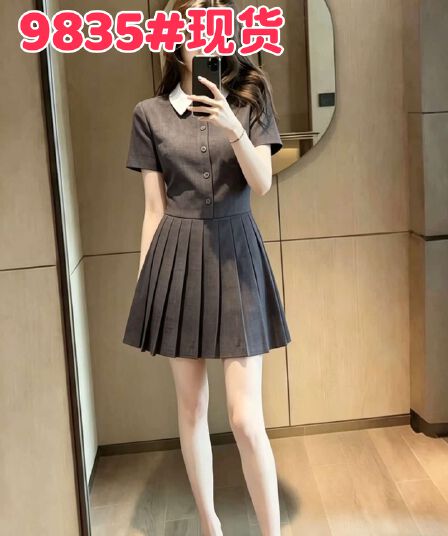 프랑스식 레트로 고급 센스 학원 스타일 디자인 센스 작은 대중 폴로 칼라 플리츠 짧은 치마 여름 반팔 여성 드레스