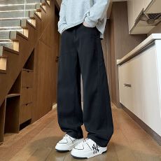 批发实拍秋冬季新款男士牛仔裤潮流时尚百搭休闲宽松弯刀牛仔男生长裤