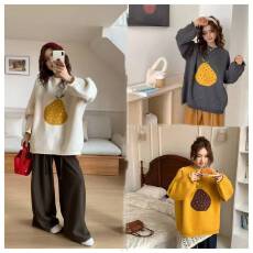 批发现2025秋冬新款孕妇装时尚外穿宽松圆领加厚<b class='q'>百搭</b>毛衣