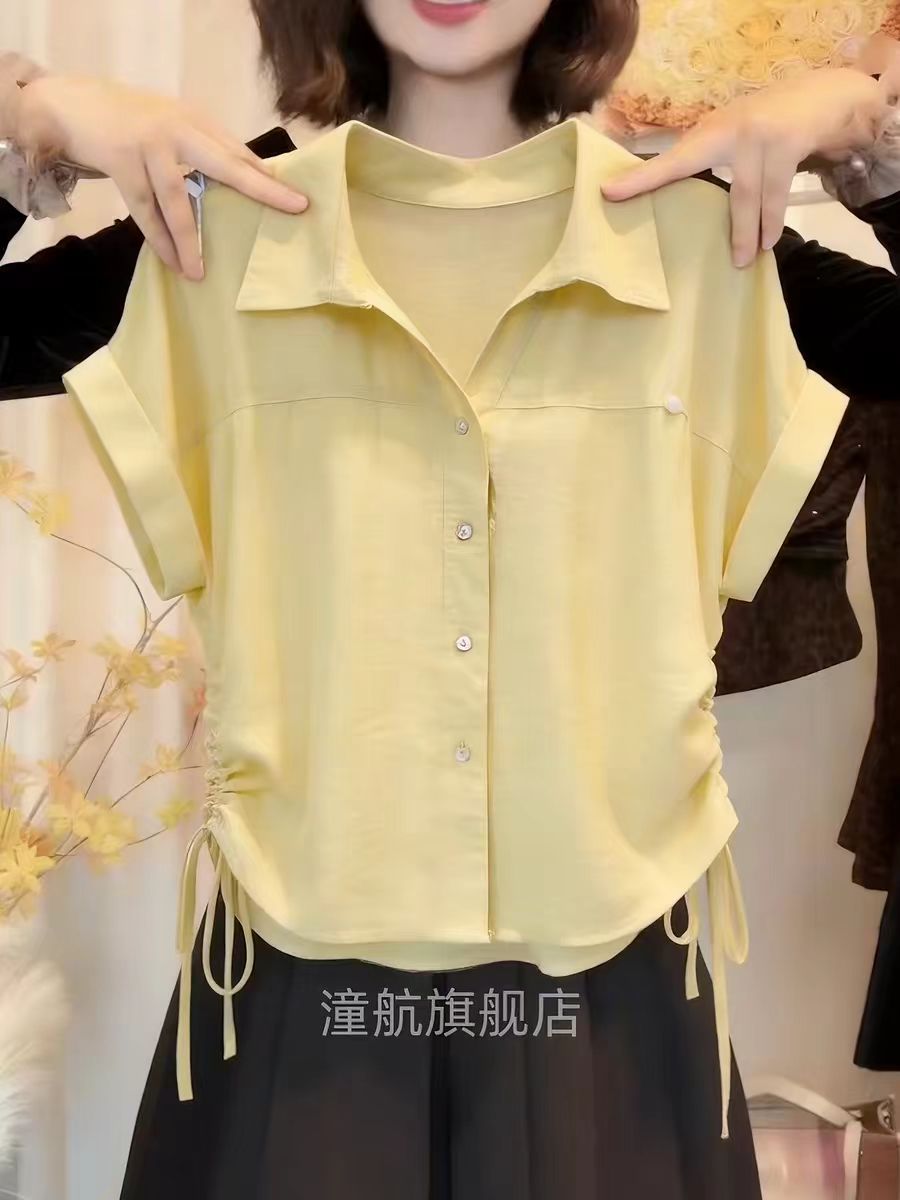 황색 폴로 칼라 측면 펌프 로프 슬림해 보이는 반팔 셔츠 2026 여름 섹션 슈퍼 잘 생긴 연령 감소 패션 출퇴근 맨위 여성