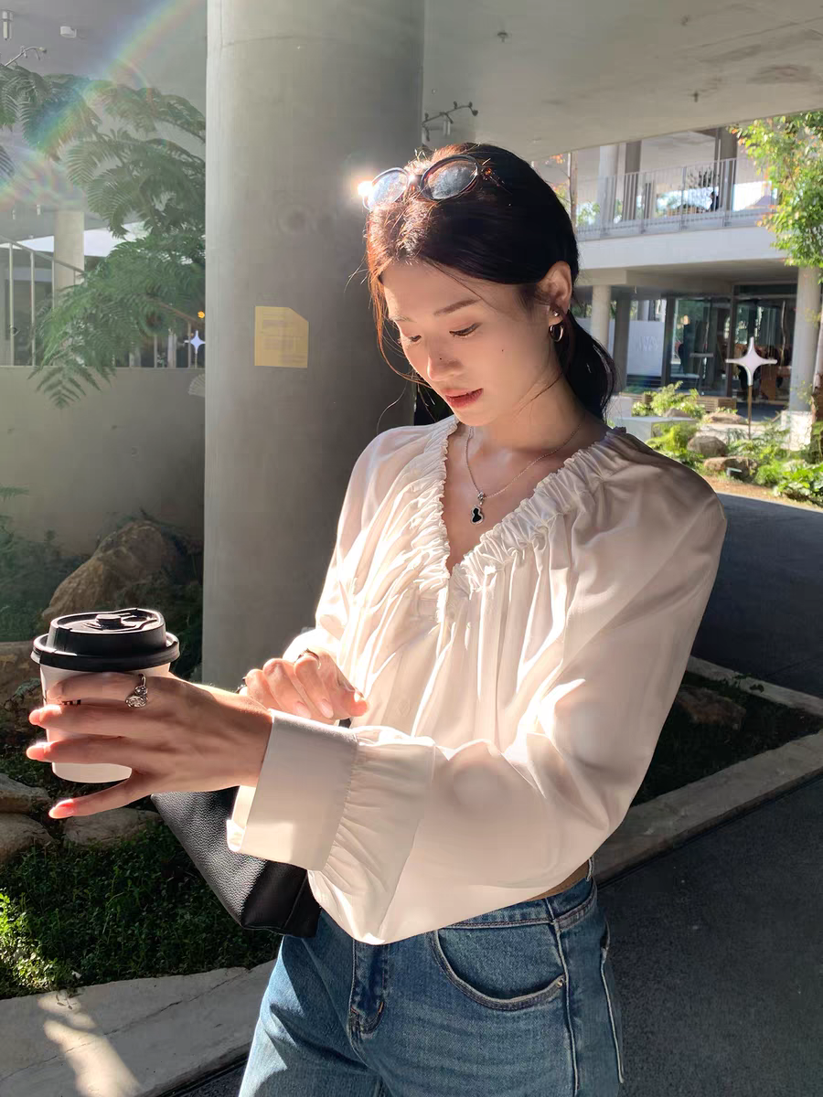 텍스트 물론 wenran 프랑스식 고급 센스 화이트 주름 V넥 여성 셔츠 봄 루즈핏 맨위 출퇴근 품격 셔츠
