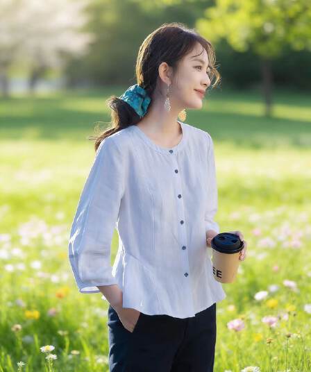 2026 봄 새로운 주간 실크 아마 여성 셔츠 허리 수축 슬림해 보이는 라운드 넥 7부 소매 품격 출퇴근 다용도 맨위