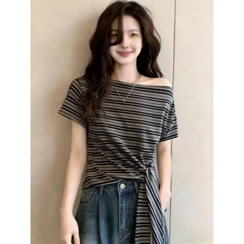 빅 사이즈 한 부서 스트라이프 긍정적 인 어깨 반팔 티셔츠 여성 여름 디자인 센스 동정 지방 mm 루즈핏 슬림해 보이는 맨위