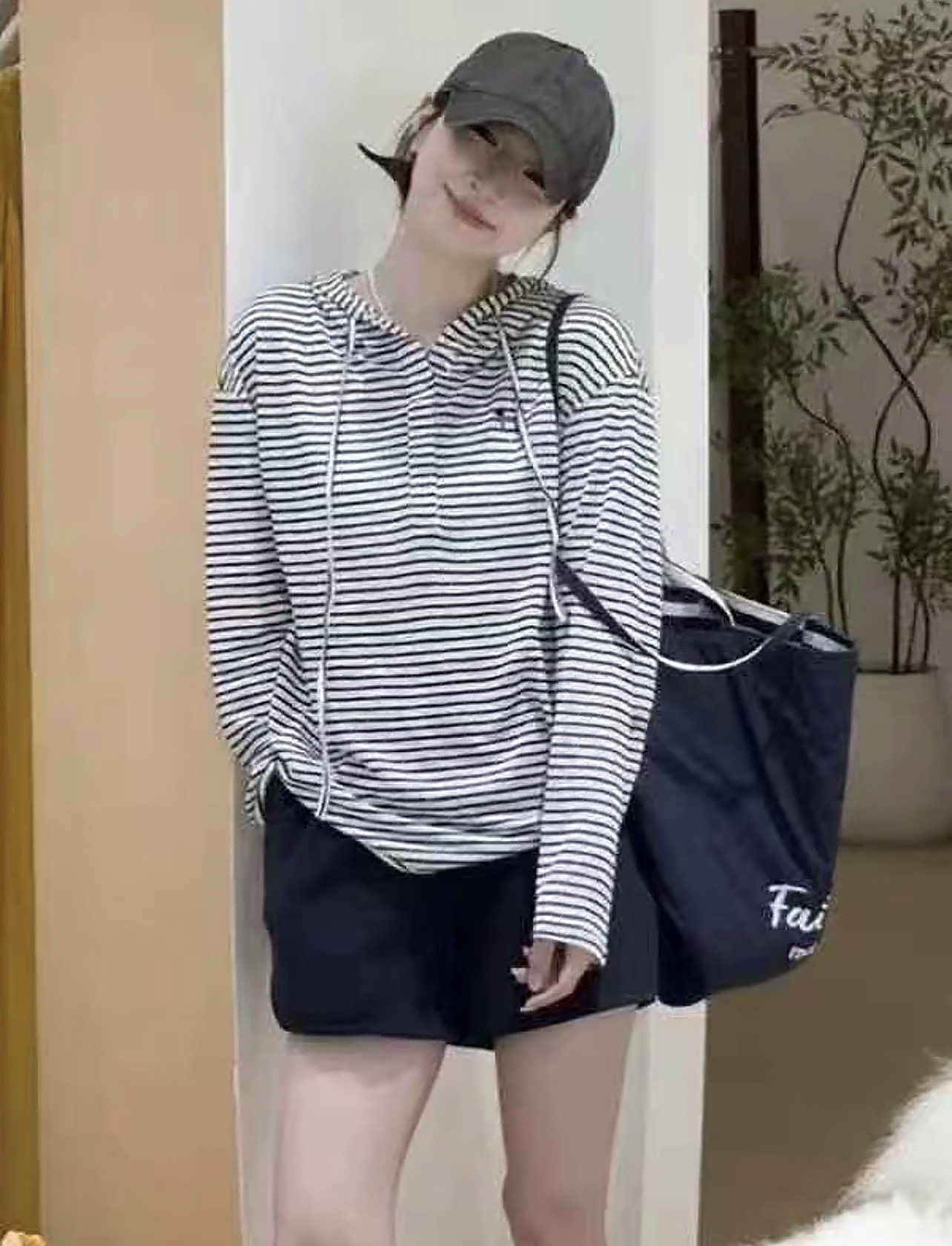 새로운 한국 스타일 패션 얇은 스타일 자외선 차단 블라우스 Tulle 후드 맨위 허리밴드 반바지 세트