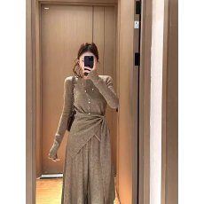 批发大码女装<b class='q'>甜美</b>风休闲套装女扭结设计上衣巨好看的两件套秋冬半身裙