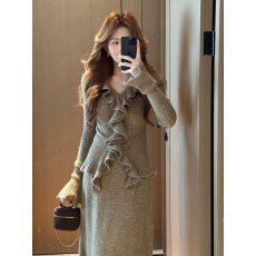 批发大码女装2025新款简约<b class='q'>通勤</b>简约轻熟风法式时尚套装秋冬花边修身