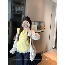 批发实拍 <b class='q'>甜美</b>立体花朵针织马甲叠穿百搭上衣