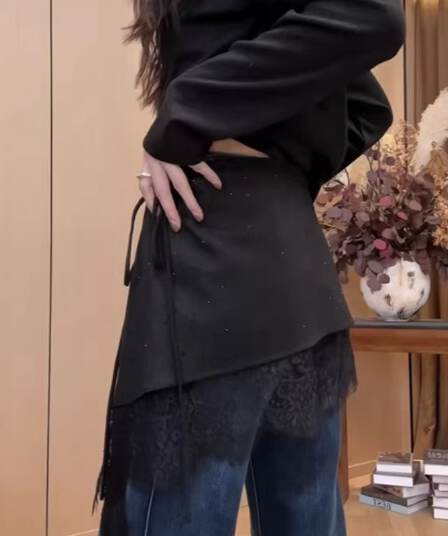 빅 사이즈 불규칙 레이스 조각 핫픽스 랩스커트팬츠 여성 이른 봄 새로운 지방 mm 슬림해 보이는 페이크 레이어드 한 마디 짧은 치마