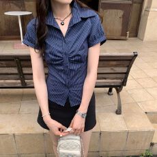 批发【原版色织条】夏日绝美polo领藏青色条纹<b class='q'>修身</b>短袖<b class='q'>衬衫</b>女掐腰上衣