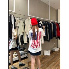 印花+刺绣+内里铺布纯棉220克100%棉食毛+手感带口袋t恤女