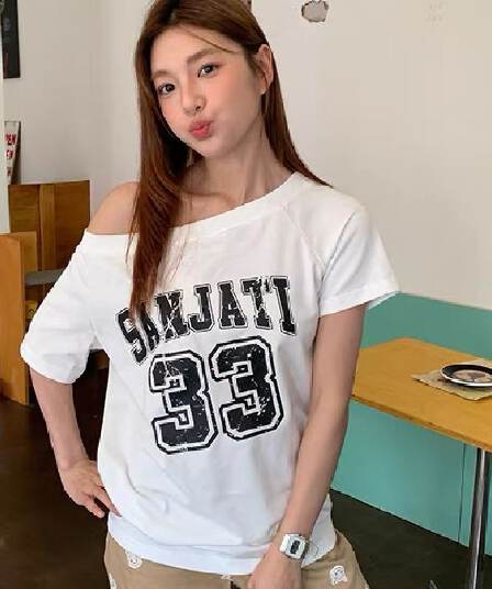 아메리칸 핫걸 비스듬한 어깨 알파벳 프린트 반팔 티셔츠 여성