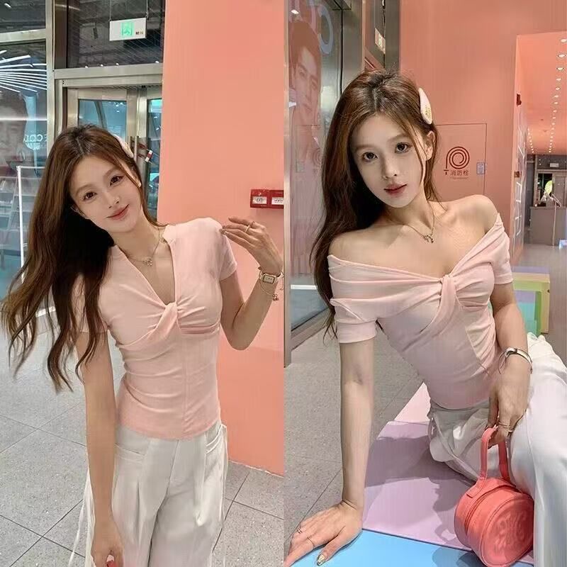 맨위 순수한 욕망 화이트 오프숄더 V넥 검정색 반팔 티셔츠 여성 여름 디자인 센스 작은 대중 Chic 핫걸 쇼트 스타일