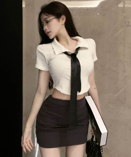 넥타이 핫걸 몸매 가꾸기 반팔 티셔츠 여성 POLO 칼라 재킷 쇼트 스타일 순수한 욕망 타이트 스커트 치마 세트