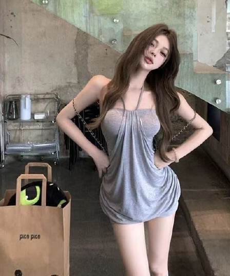 감정 빛 럭셔리 고급 센스 순수한 욕망 핫걸 아름다움 라드. 착용 가져 가라. 몸매 가꾸기 튜브탑 행침 목 타이트 스커트 드레스