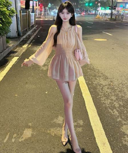 여름 새로운 품격 숙녀 부드러운 바람 고급 센스 새는 어깨 쉬폰 허리 수축 슬림해 보이는 맨위 하이웨이스트 반바지 트렌디
