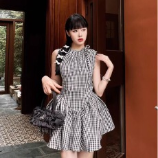 批发【带安全<b class='q'>裤</b>】花一格纹无袖蓬蓬短款娃娃裙少女感减龄<b class='q'>连衣</b>裙
