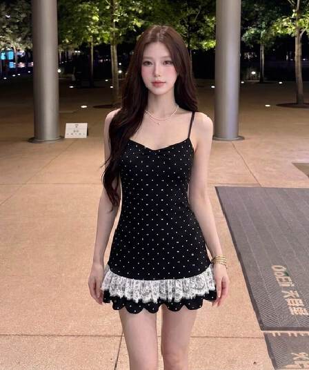 레트로 블랙 하단 도트 무늬 슬립 여성 드레스 여름 V넥 레이스 조각 연꽃 잎 밑단 몸매 가꾸기 핫걸 미니 스커트 h