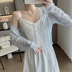 批发实拍2026温柔风白色<b class='q'>蕾丝</b>拼接吊带<b class='q'>连衣裙</b>女夏+防晒开衫两件套