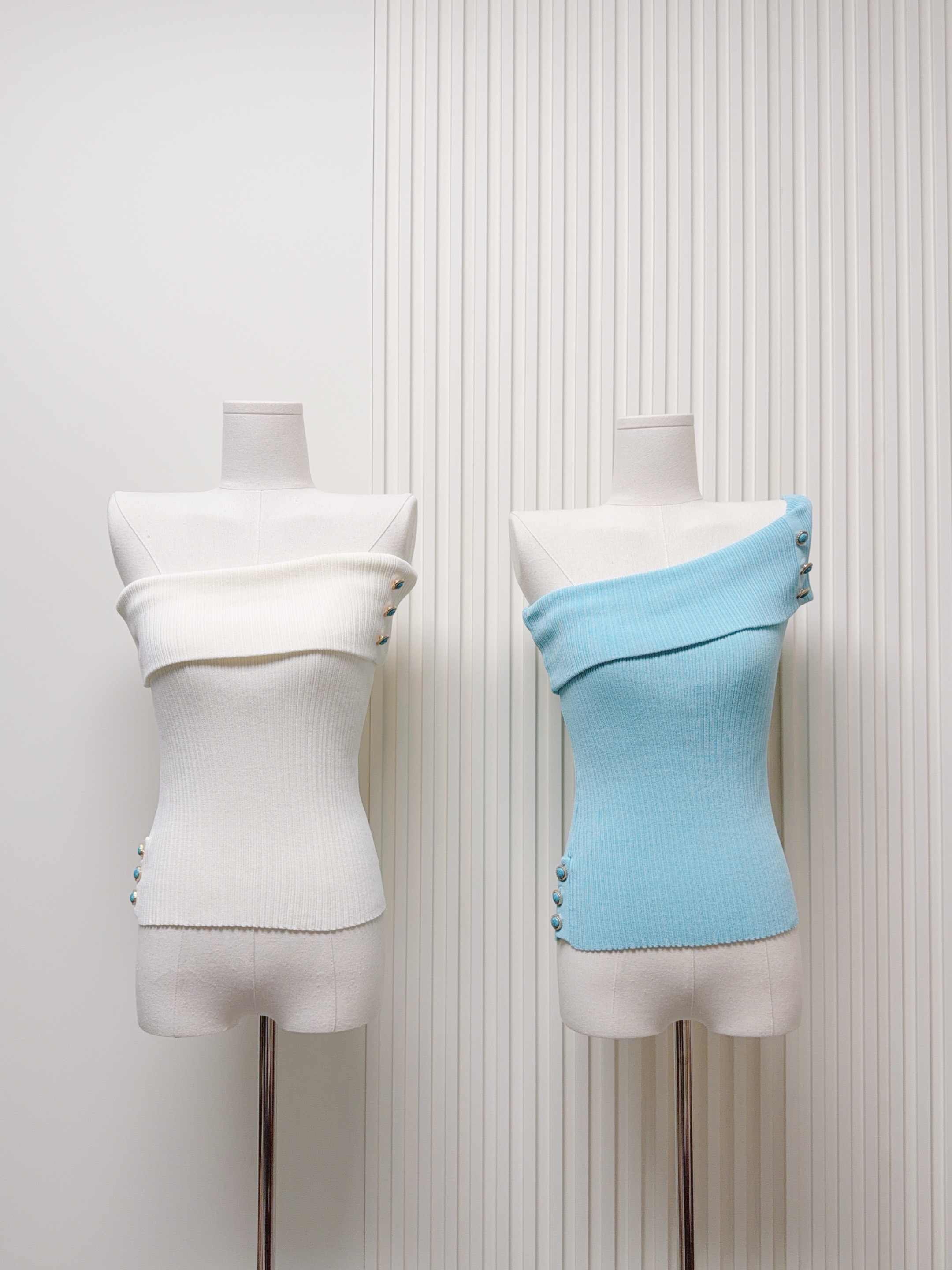 f projectsummer break 보트넥 비스듬한 어깨 몸매 가꾸기 슬림해 보이는 품격 오프숄더 니트 맨위