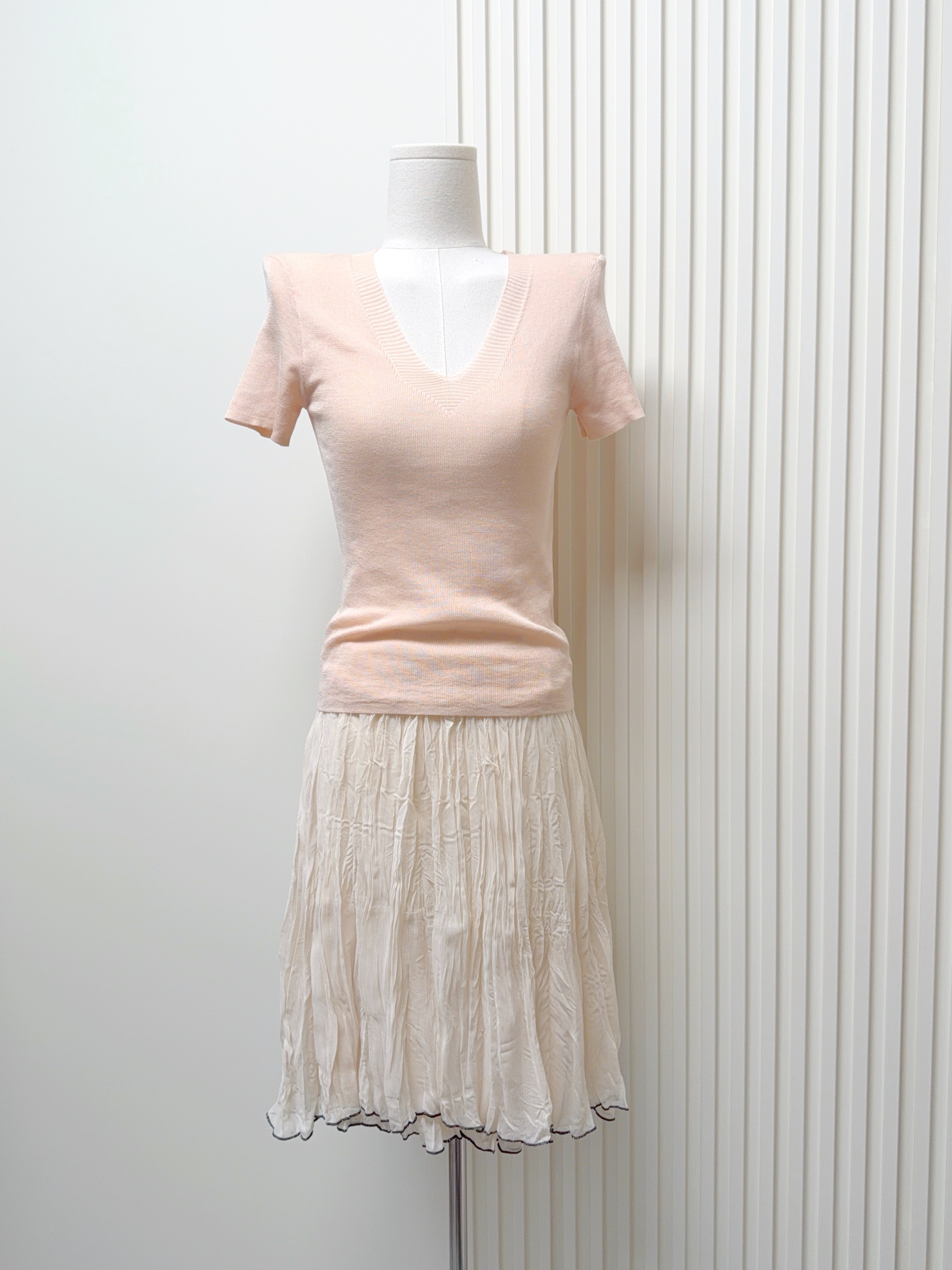 한 부서 부드러운 센스 순수한 욕망 품격 니트 티셔츠 여성 여름 새로운 프로 피부 통기성 품격 다용도 얇은 스타일 맨위