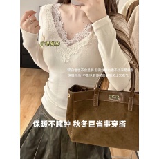 批发非实拍不减 带胸垫V领<b class='q'>蕾丝</b>女保暖修身显瘦内搭高级感打底衫上衣潮