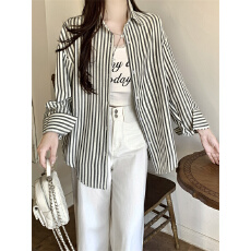 批发实拍不减 春夏装女款新款老钱风条纹<b class='q'>衬衫</b>高级感穿搭复古防晒<b class='q'>衬衣</b>