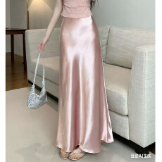 批发实拍不减粉色醋酸缎面鱼尾裙半身裙高腰垂坠感包臀裙高级气质裙子