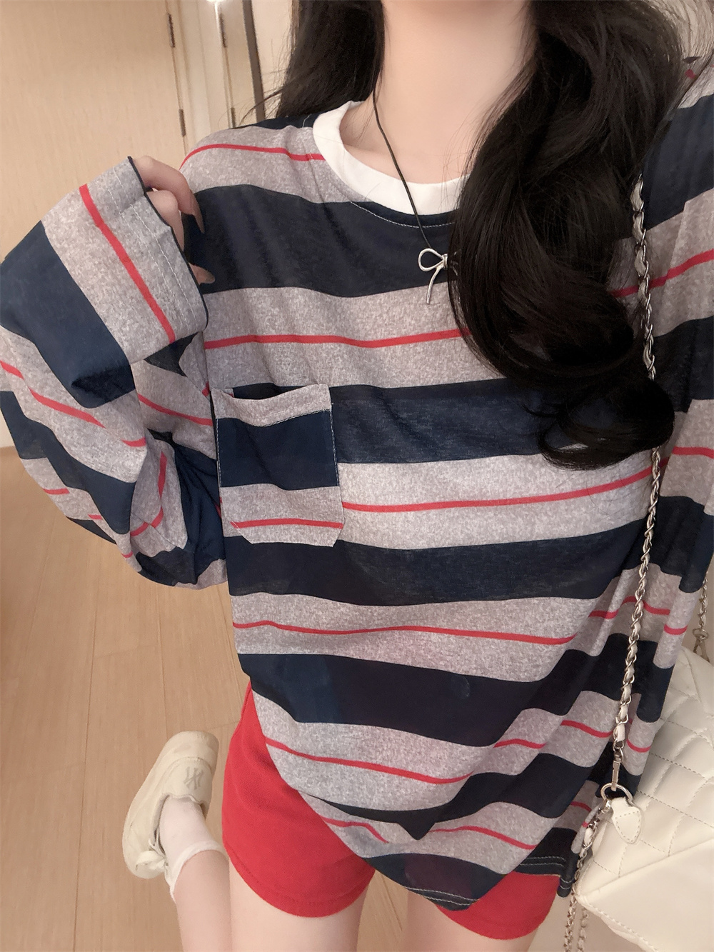 아메리칸 레트로 느긋한 바람 스트라이프 여름 새로운 긴팔 티셔츠 여성 루즈핏 중간 길이 태양 보호 셔츠 슬림해 보이는 맨위