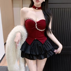 批发夏季时尚辣妹气质穿搭女性感一字领露肩抹胸重工钉钻纯欲上衣内搭