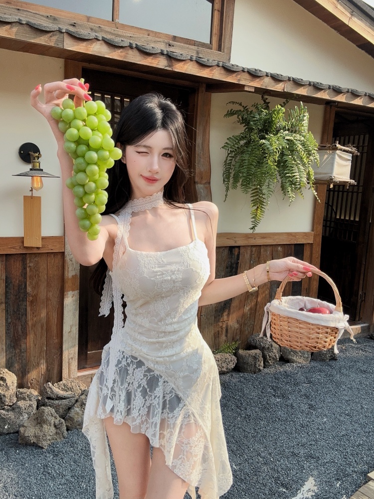 실사 프랑스식 핫걸 섹시함 레이스 디자인 센스 작은 대중 불규칙 몸매 가꾸기 슬립 Chic 맨위