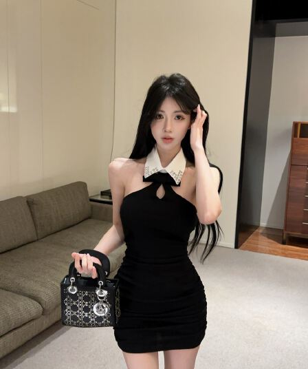 실사 순수한 욕망 핫걸 섹시함 홀로우 아웃 무거운 작업 핫픽스 민소매 몸매 가꾸기 타이트 스커트 아름다운 행침 목 드레스
