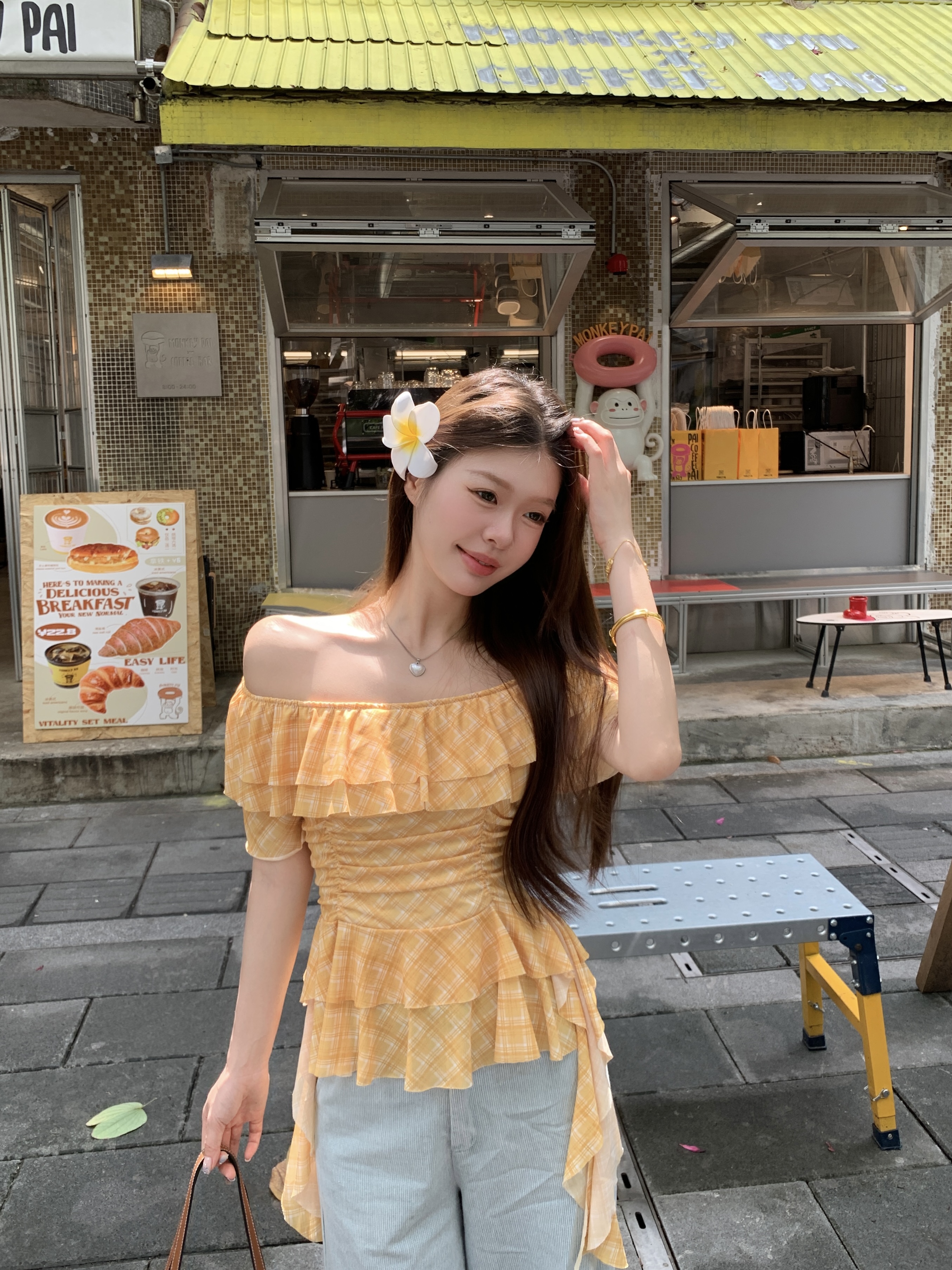 실사 정가 새로운 한국 스타일 달콤함 프릴 오프숄더 불규칙 디자인 센스 슬림해 보이는 맨위