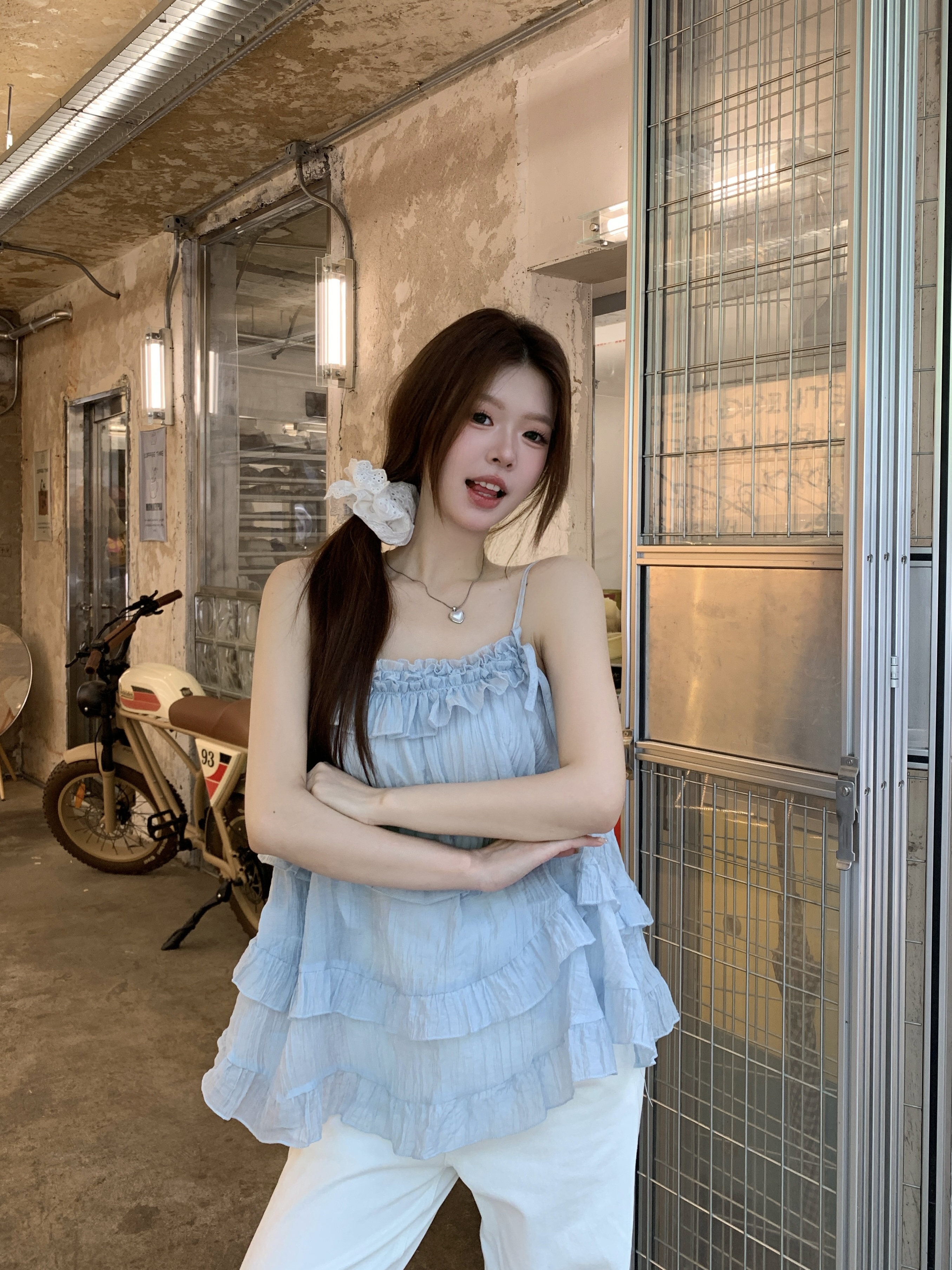 실사 정가 2026 새로운 한국 스타일 순수한 욕망 무거운 작업 불규칙 프릴 슬립 슬림해 보이는 요정 요정 조끼
