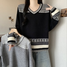 批发2025冬季大码新款欧货女装宽松时尚休闲百搭纯色设计感上衣