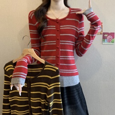 批发红色<b class='q'>条纹</b><b class='q'>打底衫</b>女冬季2025新款大码针织衫上衣高级感毛衣圣诞穿搭