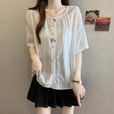 批发法式圆领刺绣短袖<b class='q'>衬衫</b>女2026夏季大码宽松设计感减龄超好看上衣