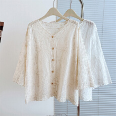 批发实拍大码女装夏季温柔风刺绣v领正肩百搭显瘦<b class='q'>衬衫</b>防晒上衣
