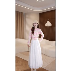 2026年春季新款撞色花朵针织开衫设计感气质上衣女