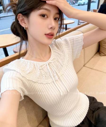 부드러운 바람 화이트 베이비 칼라 나비 넥타이 반팔 티셔츠 여성 2026 여름 자이언트 잘 생긴 분위기 센스 맨위