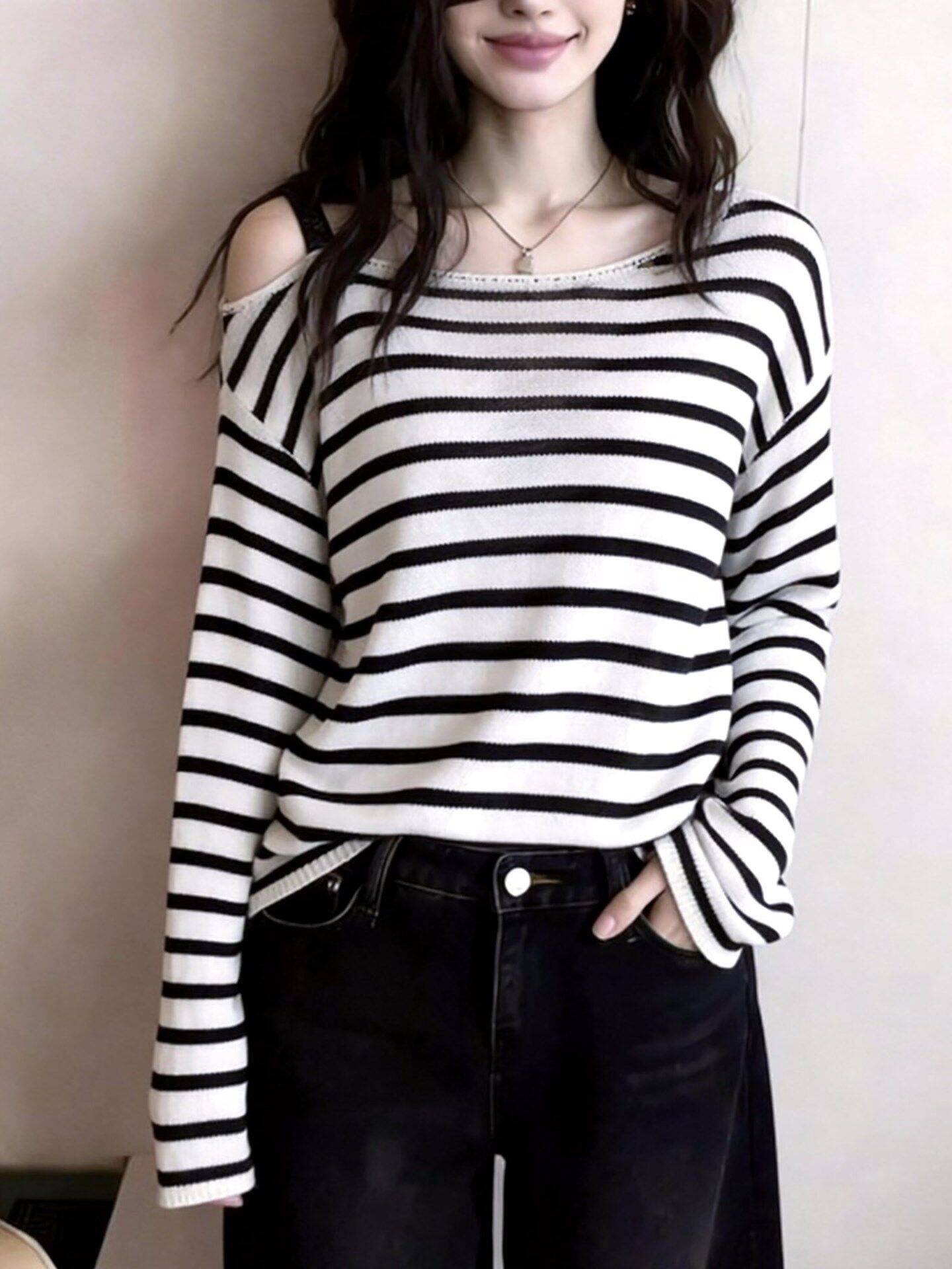 프랑스식 고급 센스 스트라이프 오프숄더 긴팔 티셔츠 여성 봄 디자인 센스 작은 대중 Chic 작은 심장 기계 루즈핏 맨위