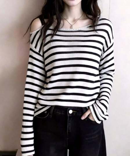 프랑스식 고급 센스 스트라이프 오프숄더 긴팔 티셔츠 여성 봄 디자인 센스 작은 대중 Chic 작은 심장 기계 루즈핏 맨위
