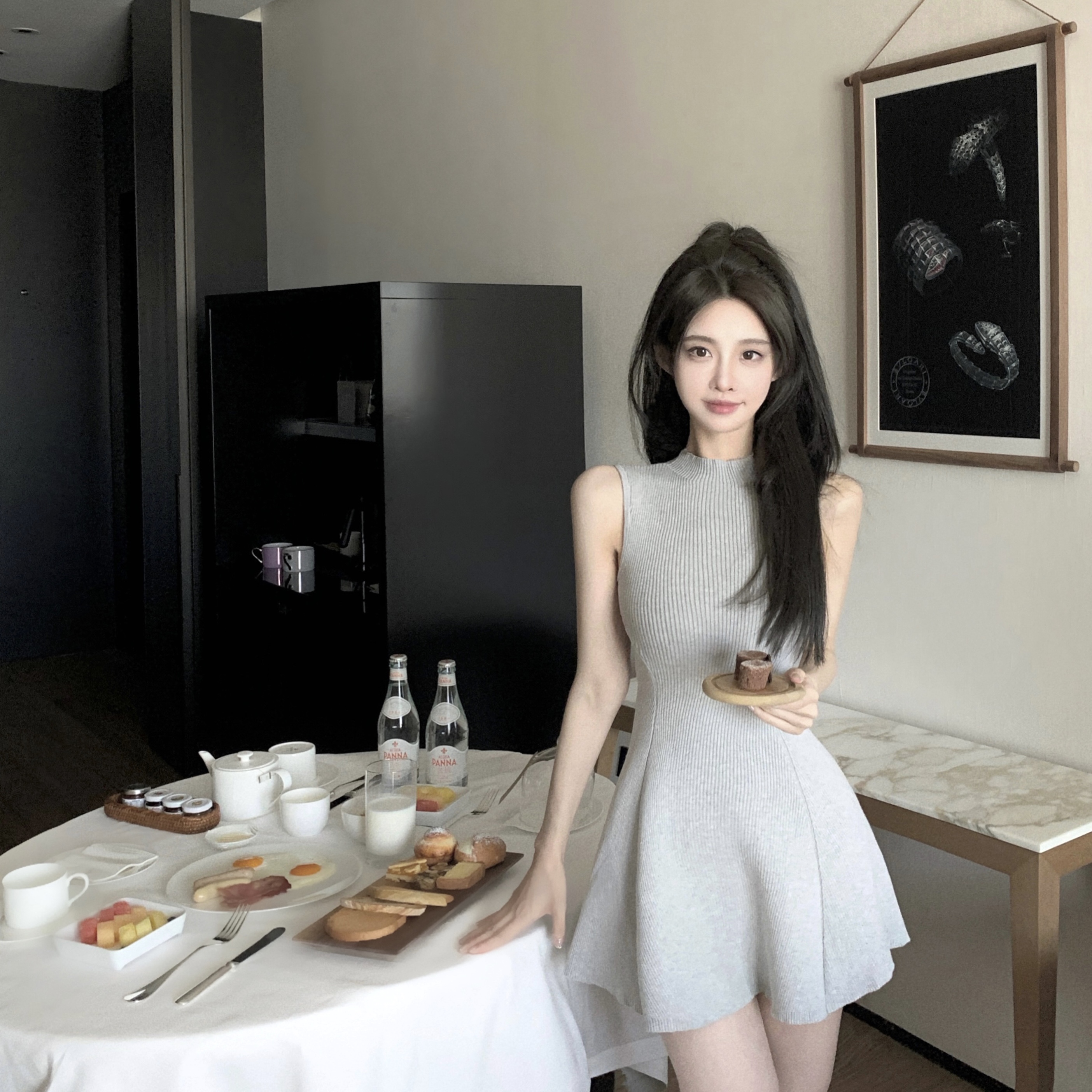 joyingfeng 칭탄 구멍 유럽 니켈 부드러운 민소매 니트 원피스 몸매 가꾸기 순수한 욕망 허리 수축 한 마디 드레스